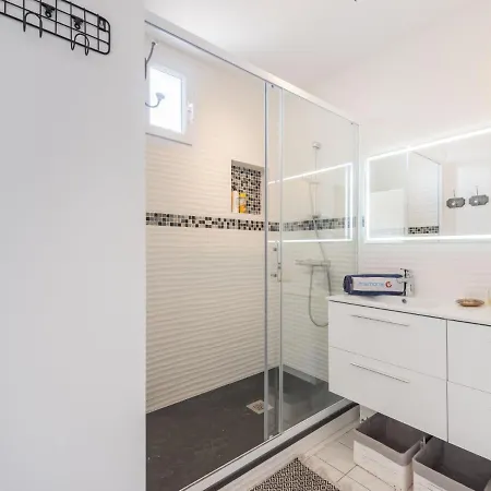 Turquoise-8 By Interhome Daire *
